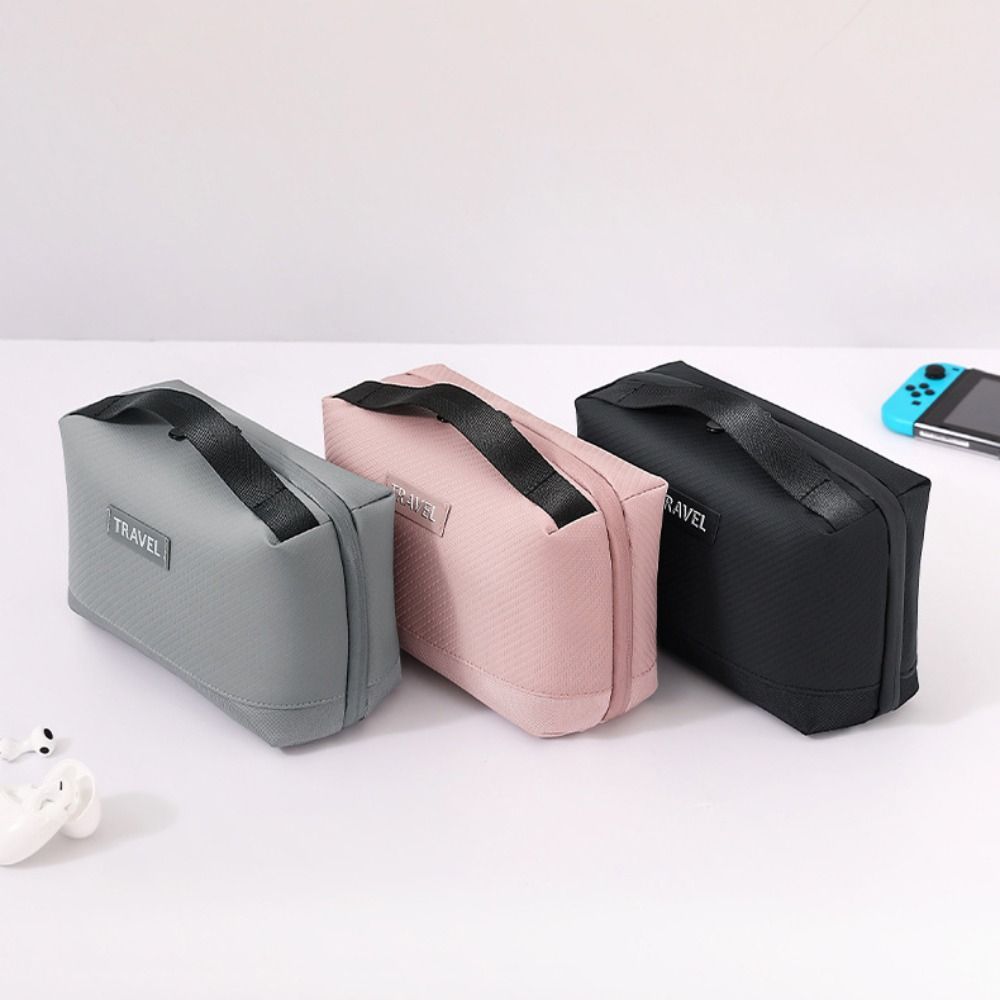 防水収納袋トラベルアクセサリー PU トラベルテックオーガナ - Tech Accessories Organizer Pouch のレビューと価格