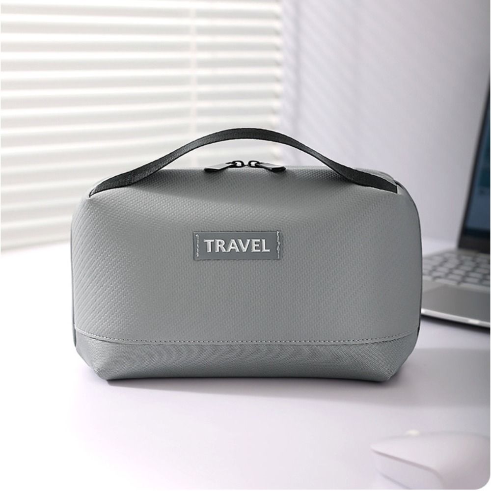 防水収納袋トラベルアクセサリー PU トラベルテックオーガナ - Tech Accessories Organizer Pouch のレビューと価格