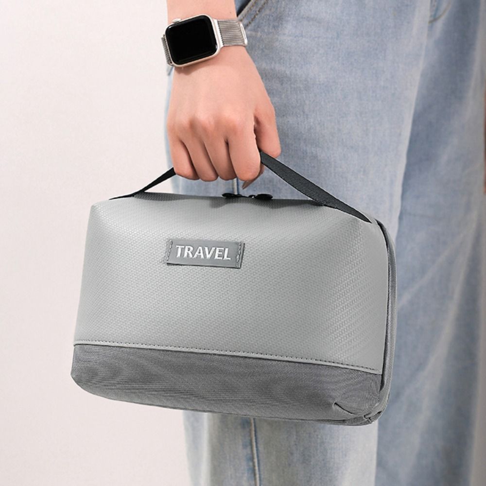 防水収納袋トラベルアクセサリー PU トラベルテックオーガナ - Tech Accessories Organizer Pouch のレビューと価格