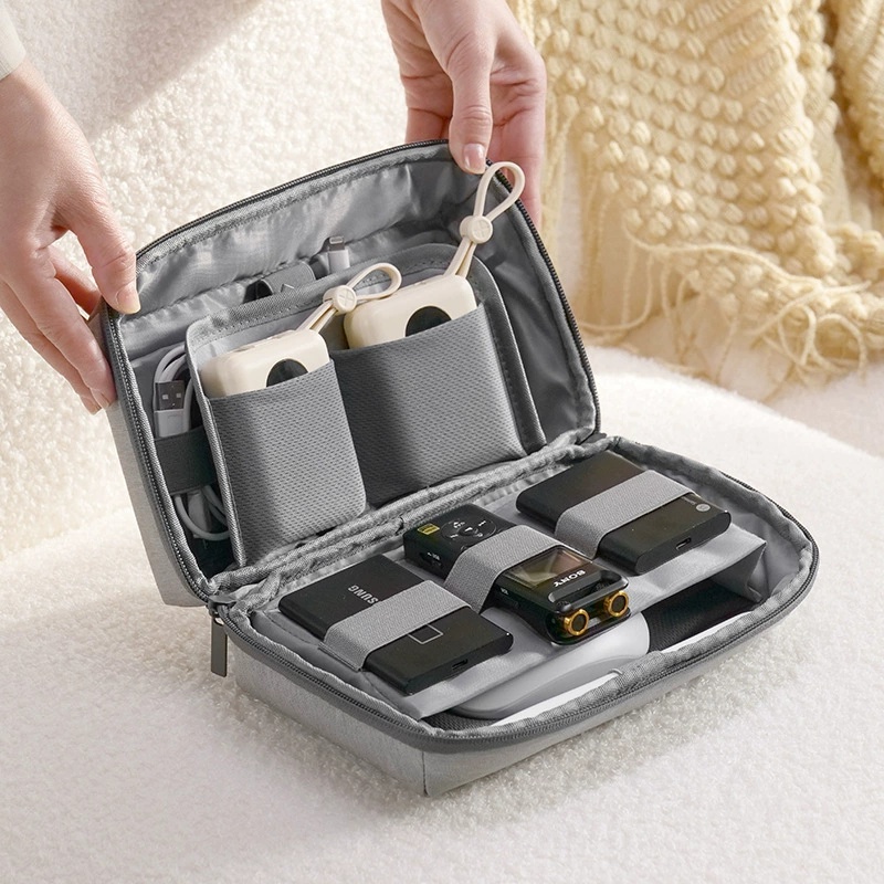 電子機器オーガナイザー トラベルケース、防水トラベルバッグ  - Tech Accessories Organizer Pouch のレビューと価格